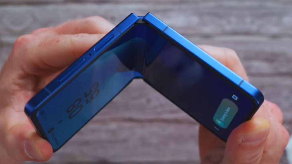 Samsung Galaxy Z Flip7 foldable phone front and back view – 2025 model with sleek design and large FlexWindow display