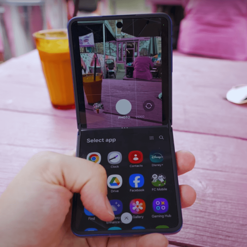 Samsung Galaxy Z Flip7 front camera with punch-hole design and AI beauty features – 2025 foldable smartphone