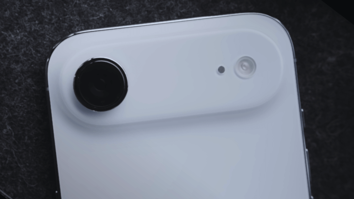 iPhone Air Review – single powerful rear camera with advanced features.