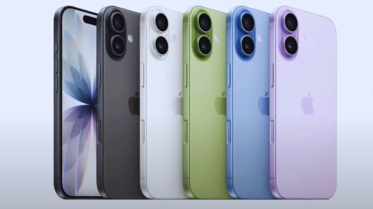iPhone 17 Review – All Five Colors: Black, White, Sage, Mist Blue, and Lavender