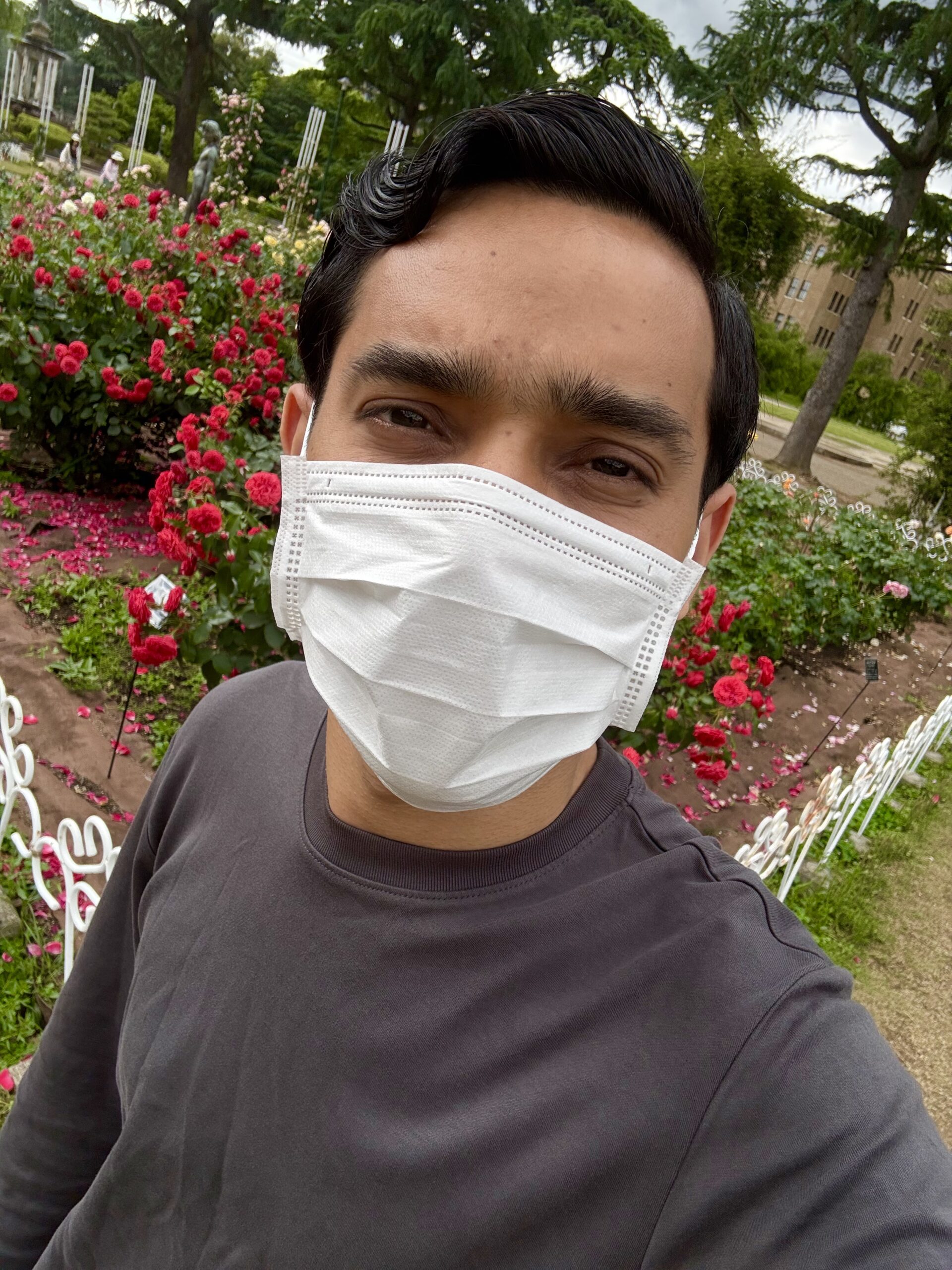 iPhone 16 12MP Selfie Sample